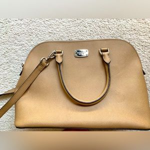Michael Kors handbag, great shape. Cute chic staple bag
